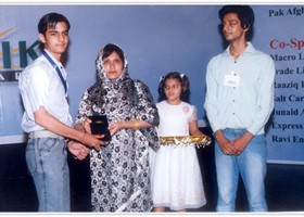 Shaheena Asad MPA presented Gold Medal & Shield to Hamza Hafeez. (2005)